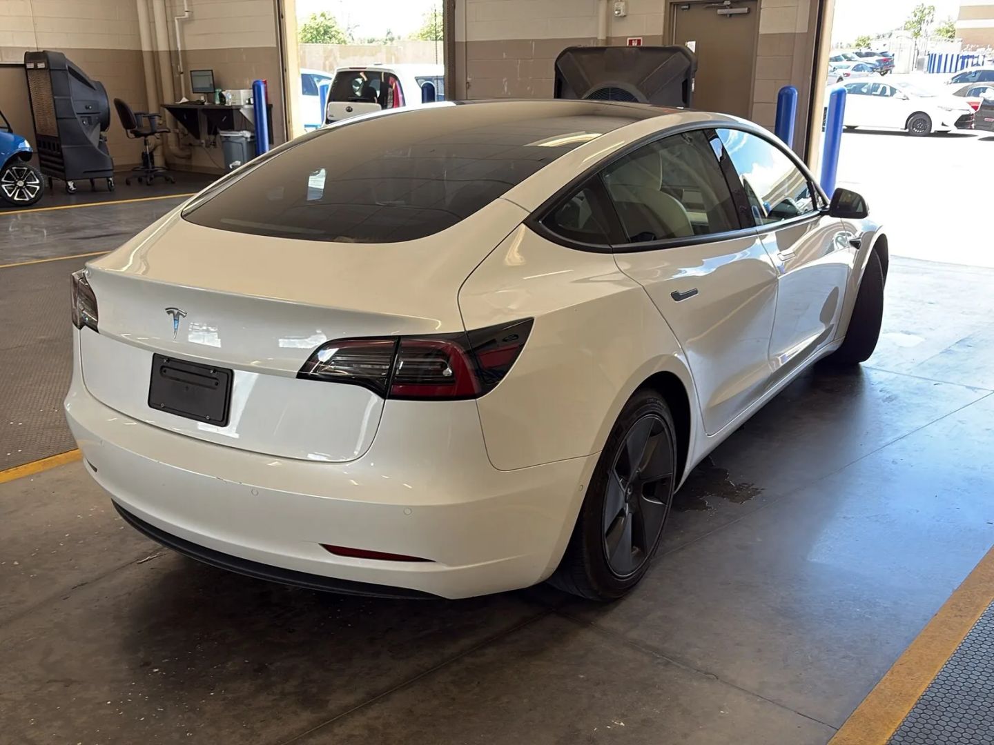 tesla model 3 2021 5YJ3E1EA0MF987602 image tesla model 3 2021 5YJ3E1EA0MF987602 image